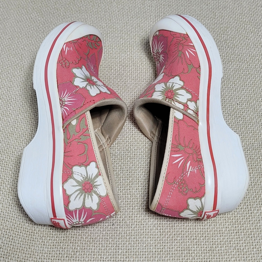 Dansko Vegan Volley Women's Clog Pink White & Cream Floral EU 37 (US 6.5 - 7) - Picture 7 of 9